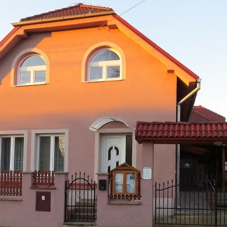 Penzion - Peri Hokovce Exteriör bild
