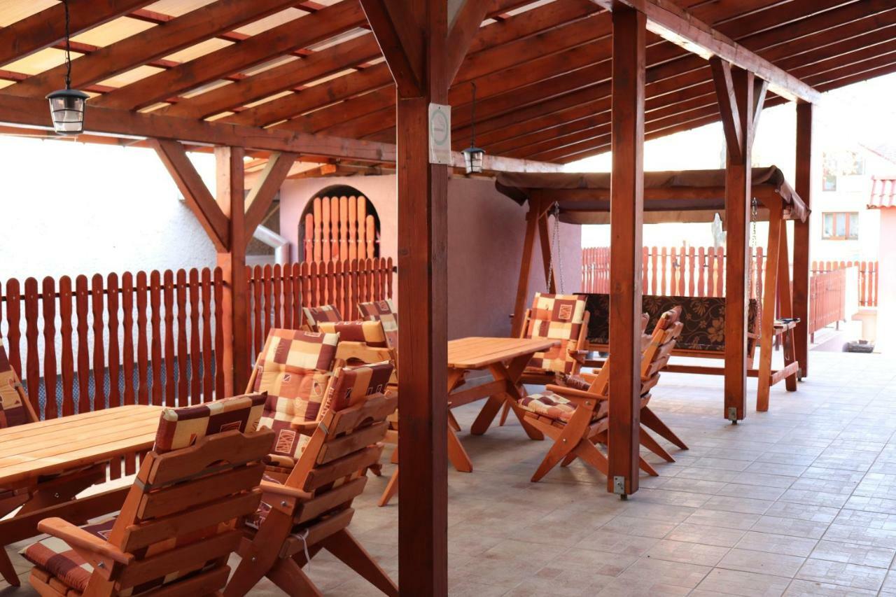 Penzion - Peri Hokovce Exteriör bild